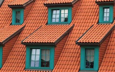 Your Guide to the Different Types of Roof Shingles - Woodberg Roofing