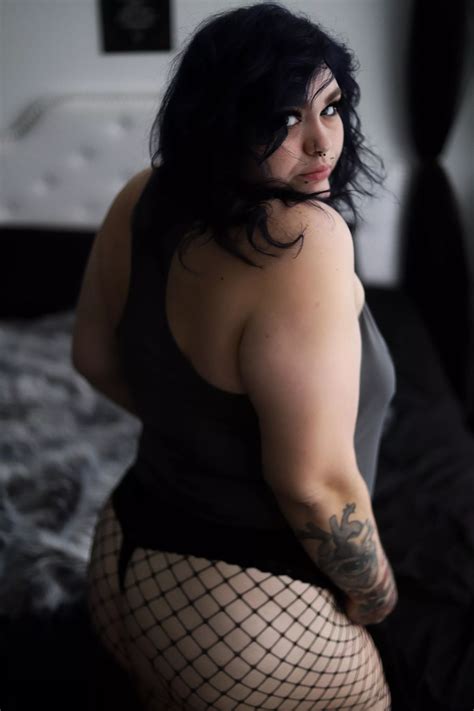 Are You Looking At My Butt Nudes BBW Chubby NUDE PICS ORG