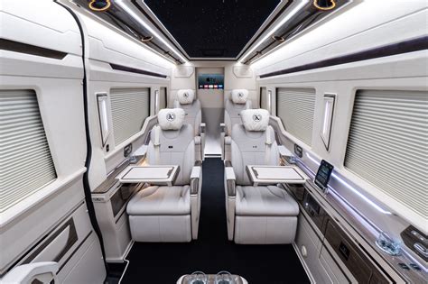 2024 Mercedes Sprinter Vip Luxury King Van 4d Con Sarena