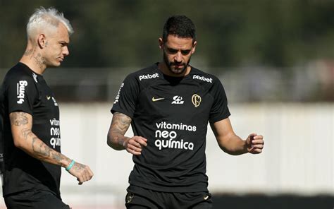 Escala O Corinthians Faz Treino T Tico E De Bolas Paradas Antes De