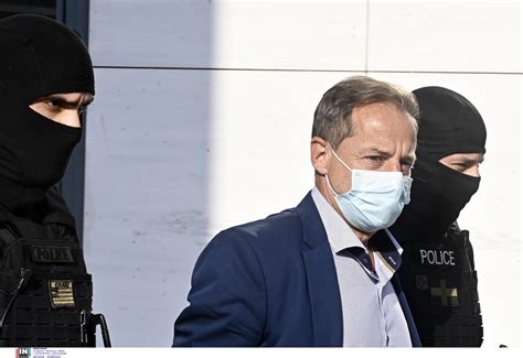 διάσημοι Έλληνες και Ελληνίδες που έχουν παραδεχθεί δημόσια ότι είναι gay