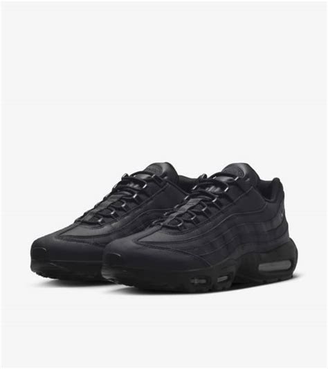 Air Max 95 Triple Black Fn7273 001 Release Date Nike Snkrs Fi