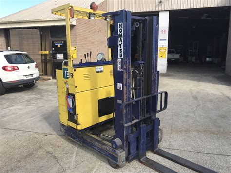 Komatsu Fb Rl T Ride On Reach Truck Forklift With Container Mast