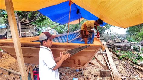 Pembuatan Perahu Kayu Wooden Boat Making Youtube