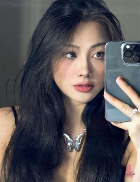 Lộ Ảnh Nóng Hot Girl Yaya Trương Nhi Khiêu Gợi Với Đôi Chân Dài Và Vẻ Đẹp Gợi Cảm DopaGirls