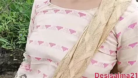 Desi Indian Girl Has Painful Full Sex Hindi Audio Hd Xhamster