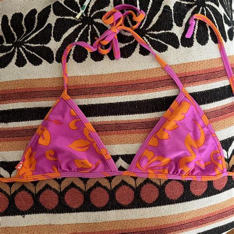 Vintage Y2K Billabong Bikini Top Big Anne Marie Depop