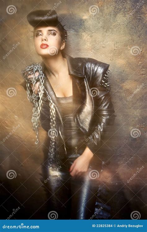 Ragazza Nello Stile Punk Fotografia Stock Immagine Di Ragazza 22825384