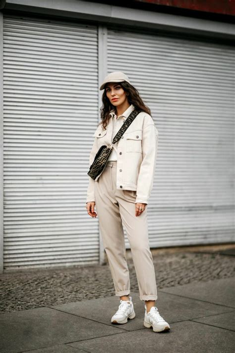 25 Looks Calça Bege ou Nude 2025