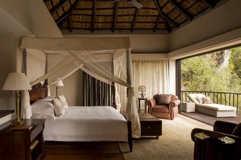 Four Seasons Safari Lodge | Rates & Prices | Safari Travel Plus