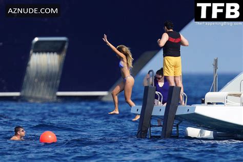 Sofia Richie Sexy Seen In A Hot Bikini While On Vacation With Her