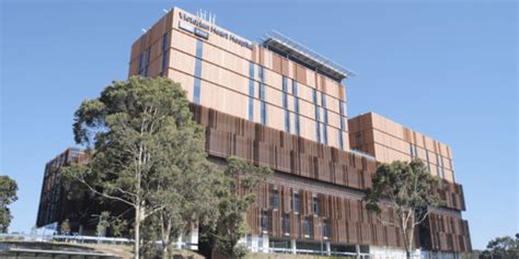 emergency departments monash health