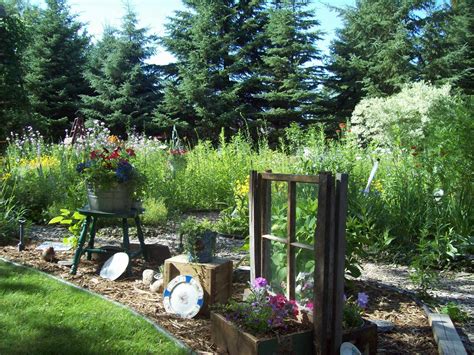 Primitive Flower Gardens Posted By Becky At 747 Am Garden Crafts