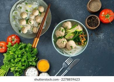 Mie Soup Bakso Baso Indonesian Meatball Stock Photo 2278859623 ...