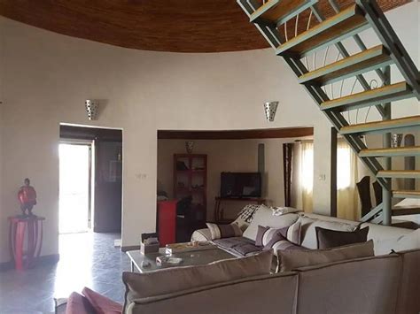 SALY Jolie villa meublée à vendre Keur Immo