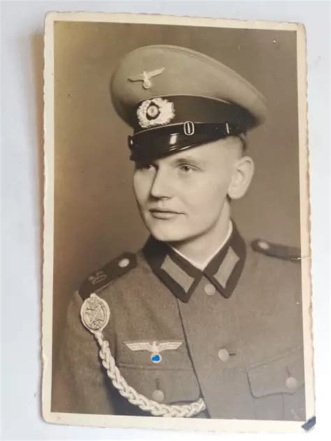 Original Foto Wh Soldat Portrait Abzeichen Ww Wehrmacht