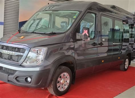 Luxury X Traveller Hire Gurgaon Delhi Force Urbania Toyota Hiace