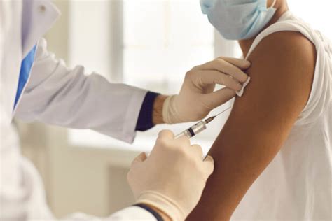 Falsi Certificati Vaccinali E Green Pass Ai Domiciliari Un Medico Di