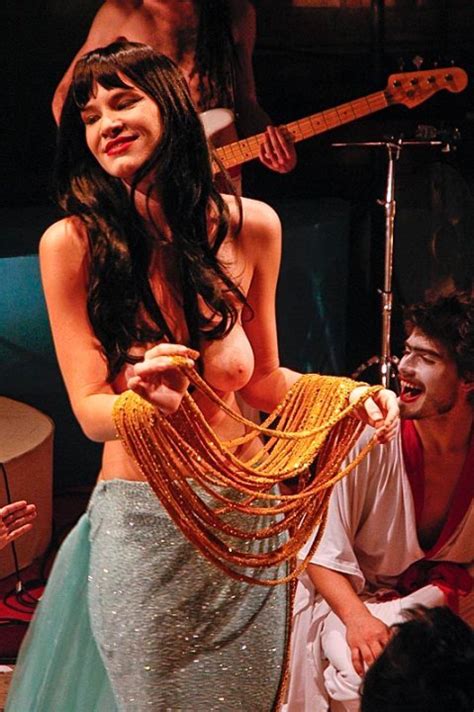 Naked Lu Za Lemmertz Added By Lobezno