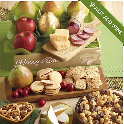 Bear Creek® Gift Box | Gourmet Snacks | Fruit Gifts