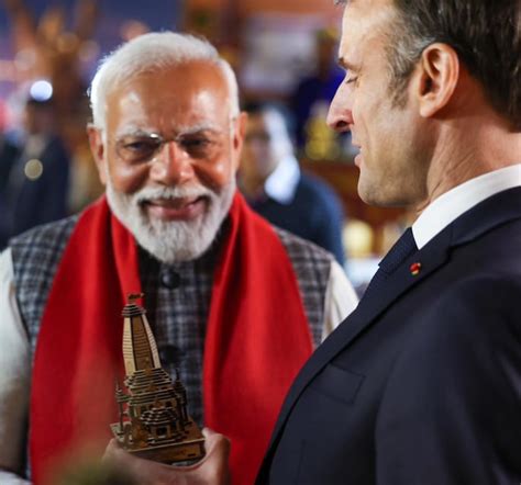 Pm Modi Hosts Republic Day Chief Guest French President Macron In Pink