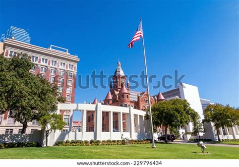 Dealy Plaza Surrounding Buildings Downtown Dallas Stock Photo 229796434 | Shutterstock