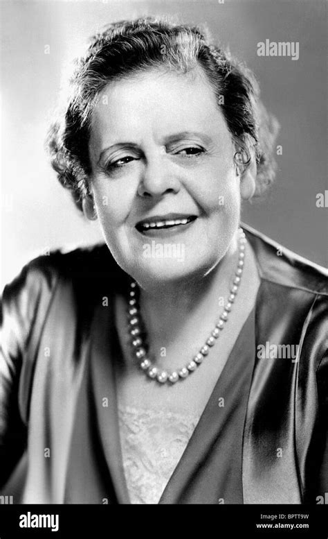 Marie Dressler Actress 1930 Stock Photo Alamy