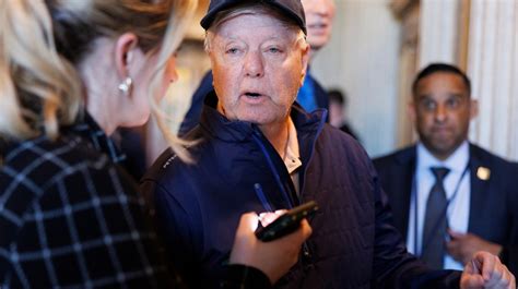 lindsey graham responds   showing   disney world