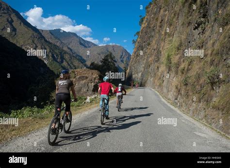 Nepal border hi-res stock photography and images - Alamy