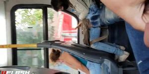 No Onibus Porn Videos