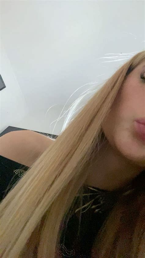 Blonde Snap In Perfect Blonde Hair Pretty Blonde Hair Blonde Hair Blue Eyes