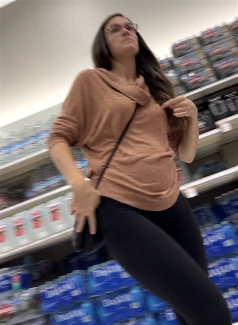 Pretty Legging Brunette Milf With Glasses At Target Video Spandex Leggings Yoga Pants Forum