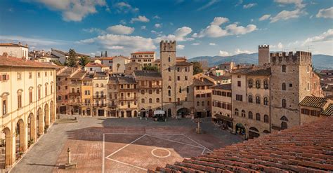 Piazza Grande Discover Arezzo