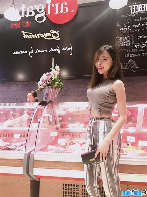 Hot girl Trần Bích Hạnh