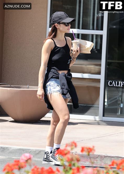 Cara Santana Sexy Seen Flaunting Her Hot Legs In Shorts In Palm Desert AZNude