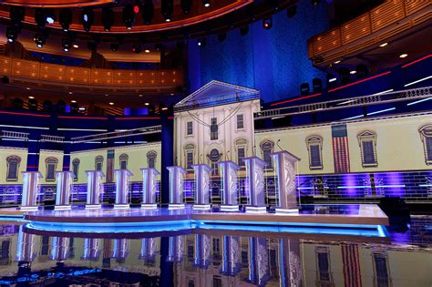 Inside The Chaotic Circus Of The First Democratic Debates Politico