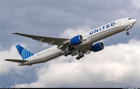 Boeing 777 300er United Airlines Aviation Photo 5908379