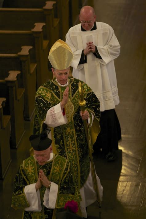 New Liturgical Movement Pontifical Mass Celebrated By Archbishop Sample At The Cathedral Of The