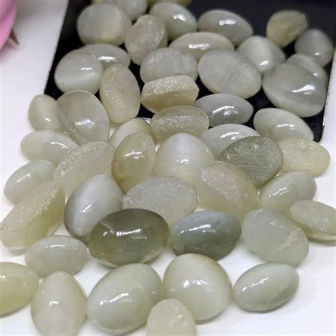 Natural Cats Eye Gemstone at Rs 150 carat कट आई सटन in Jaipur ID