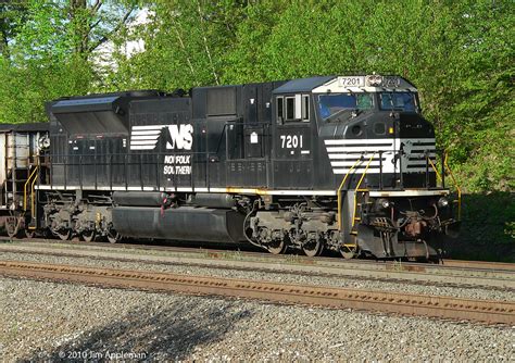 Ns Cr Sd Mac At Cresson Pa Conrail Photo Archive