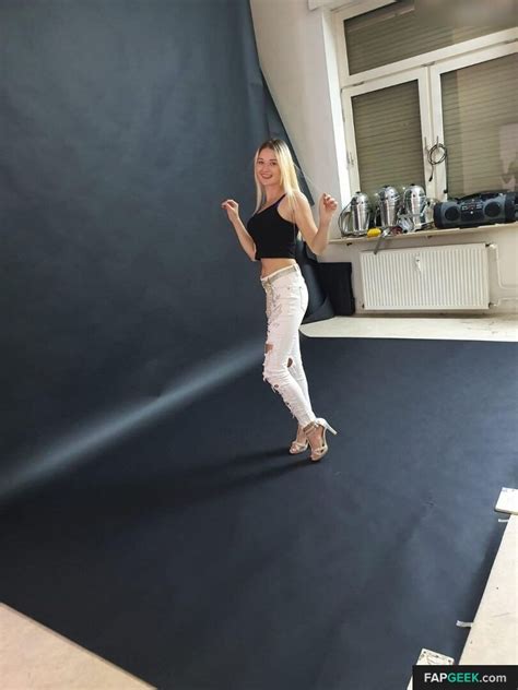 Prinzessin Irina Killerbraut Anikigirl777 Xi Xiiiina Nude Leaked Onlyfans Photo 37 FapGeek