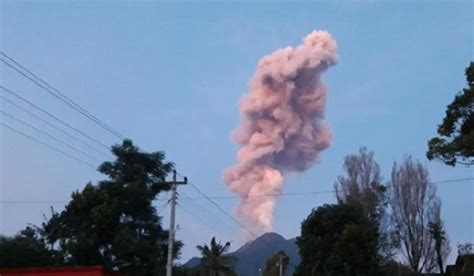 Jurnal Metro Analisa Jadi Fakta Gunung Merapi Erupsi Warga Diimbau