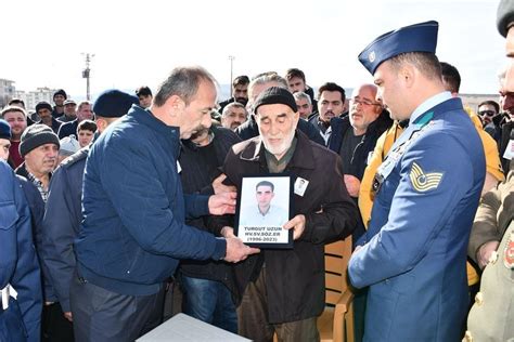 Foto Galeri 4 Cinayete Kurban Giden Sözleşmeli Er Son Yolculuğuna