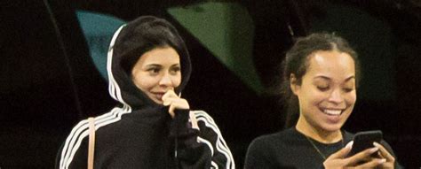 Kylie Jenner Dons Blonde Bob For Secret Project Kylie Jenner Tyga