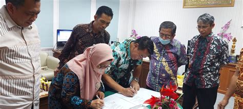 Tingkatkan Tridharma Prodi Pbi Uin Alauddin Makassar Tanda Tangan Moa