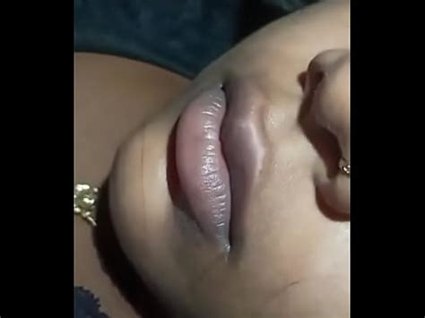 Desi Hot Lips XVIDEOS