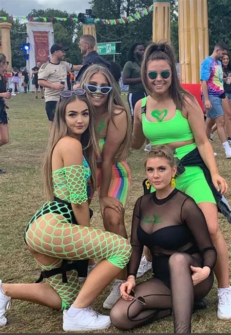 Gang Nudes Chavgirls Nude Pics Org