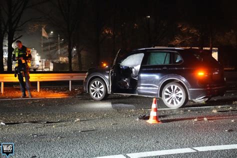 Auto Botst Tegen Middengeleider Op A Bij Maarheeze