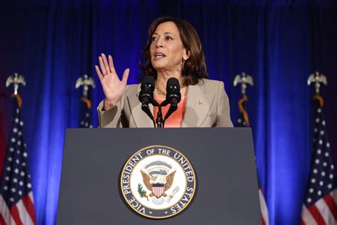 Crypto Advocates Call On Kamala Harris To Address U S Blockchain