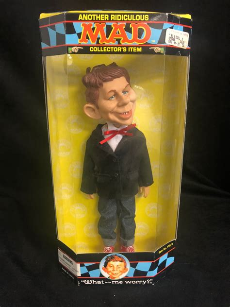 ALFRED E NEUMAN 10" Doll MAD MAGAZINE Collectible Figure "What, Me Worry?"